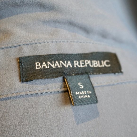 💚 BANANA REPUBLIC Gray Semi-Sheer Pleated Blouse (S) - Picture 13 of 14